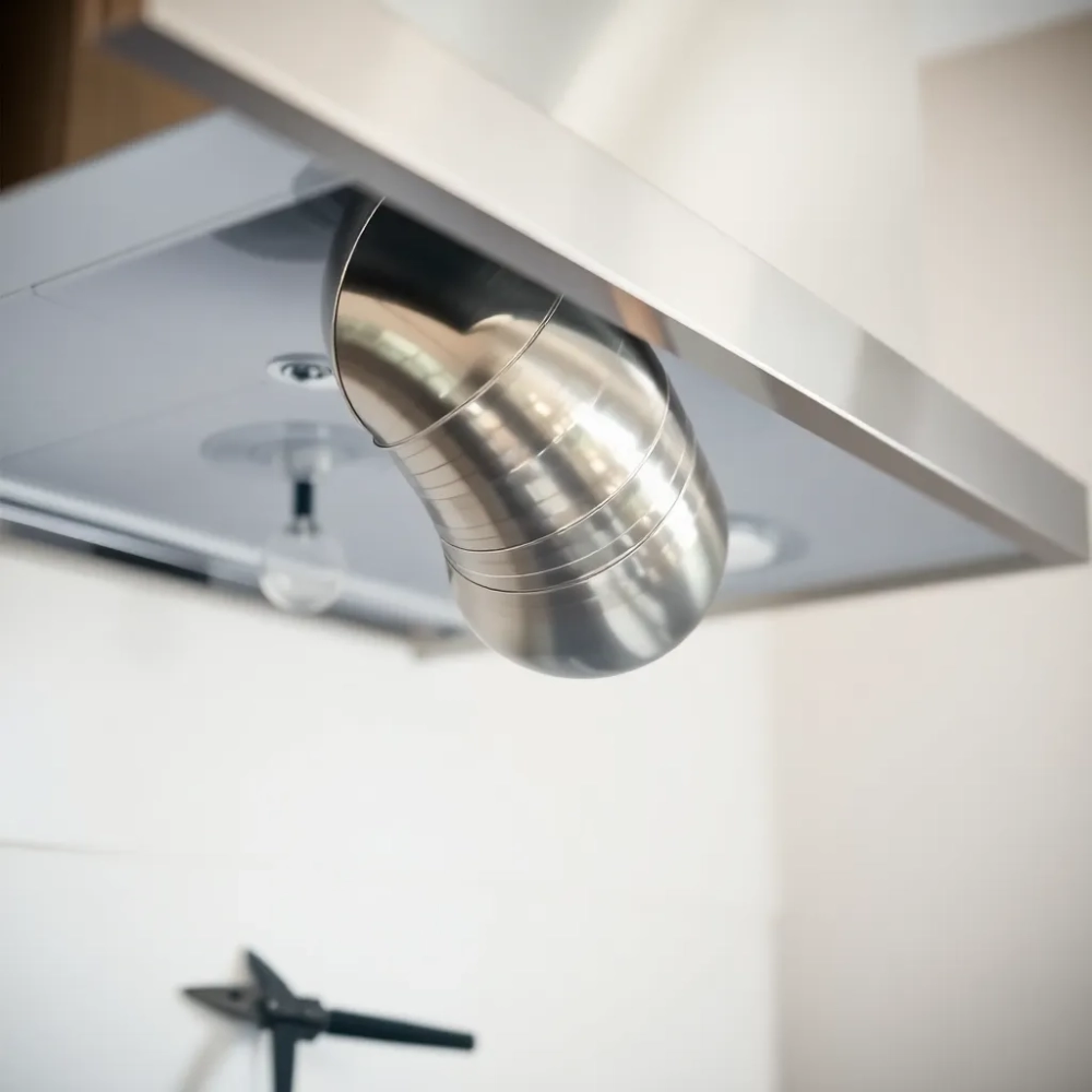 Montaż rury do okapu